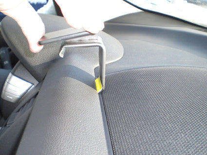 Brodit ProClip 854149 voor Nissan Murano 2009-2014 en Nissan CrossCabriolet 2009-2014 - montagepositie op dashboard