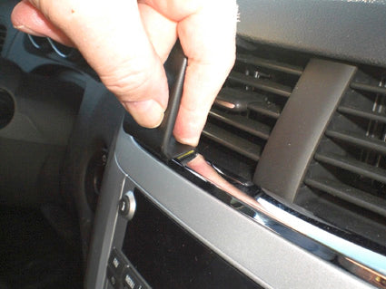 Brodit ProClip 854155 voor Chevrolet Malibu 2008-2012 - detail van dashboardmontage