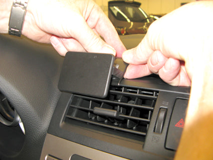 Brodit ProClip 854169 voor Mazda 6 2008-2012 - detail van dashboardmontage
