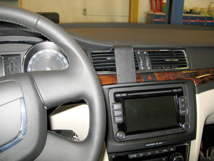 Brodit ProClip 854218 voor Skoda Superb 2009-2015 - installatiepositie