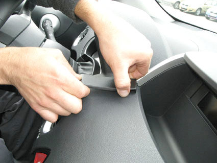 Brodit ProClip 854222 voor Renault Koleos 2009-2014 - ProClip geplaatst in het voertuig