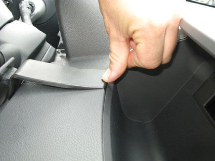 Brodit ProClip 854222 voor Renault Koleos 2009-2014 - detail van dashboardmontage
