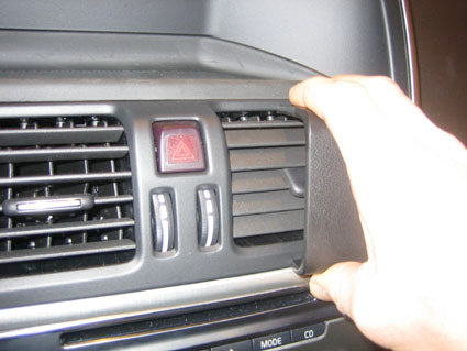 Brodit ProClip 854257 voor Volvo XC60 2009-2010 - detail van dashboardmontage