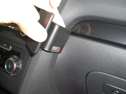 Brodit ProClip 854261 voor Volkswagen Jetta SportsWagen 2010-2014, Volkswagen GTI 2010-2014 e.a. - ProClip geplaatst in het voertuig
