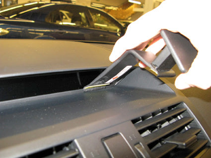 Brodit ProClip 854266 voor Mazda 6 2008-2012 - montagepositie op dashboard