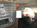 Brodit ProClip 854277 voor Buick Regal 2009-2013 en Opel Insignia A 2009-2013 - montagepositie op dashboard