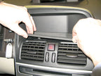 Brodit ProClip 854297 voor Volvo XC60 2009-2010 - montagepositie op dashboard