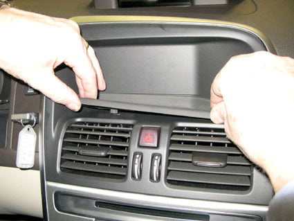 Brodit ProClip 854297 voor Volvo XC60 2009-2010 - montagepositie op dashboard