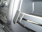 Brodit ProClip 854303 voor Jeep Patriot 2009-2017 en Jeep Compass 2009-2016 - detail van dashboardmontage