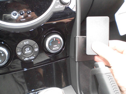Brodit ProClip 854306 voor Mazda RX-8 2009-2012 - montagepositie op dashboard