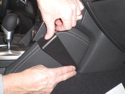 Brodit ProClip 854314 voor Nissan 370 Z 2009-2020 - ProClip geplaatst in het voertuig