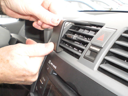 Brodit ProClip 854316 voor Kia Borrego 2009-2010 - ProClip geplaatst in het voertuig