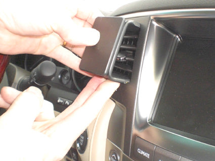 Brodit ProClip 854324 voor Lexus LX Series 2008-2015 - ProClip geplaatst in het voertuig