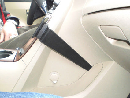 Brodit ProClip 854327 voor Toyota Venza 2009-2012 - detail van dashboardmontage