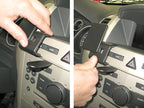 Brodit ProClip 854335 voor Opel Zafira B 2005-2011 - detail van dashboardmontage