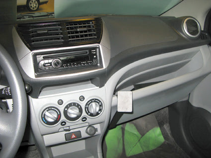 Brodit ProClip 854336 voor Nissan Pixo 2009-2015 en Suzuki Alto 2009-2016 - installatiepositie