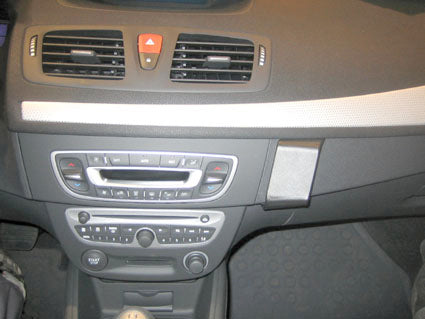 Brodit ProClip 854338 voor Renault Mégane III 2009-2016 en Renault Fluence 2010-2015 - installatiepositie