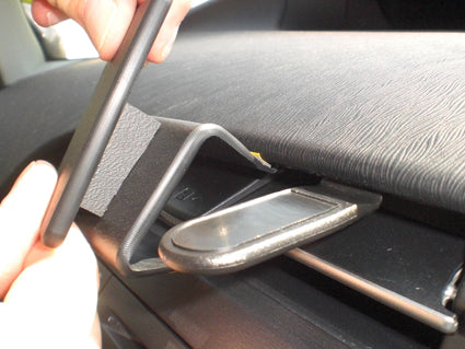 Brodit ProClip 854354 voor Toyota Prius 2010-2016 - ProClip geplaatst in het voertuig
