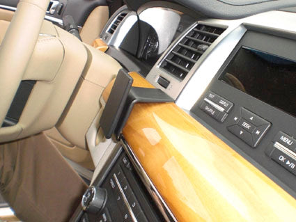 Brodit ProClip 854357 voor Lincoln MKS 2009-2012 - detail van dashboardmontage