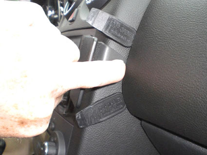Brodit ProClip 854375 voor Pontiac G6 2009-2010 - detail van dashboardmontage