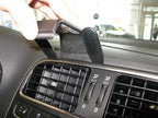 Brodit ProClip 854382 voor Volkswagen Polo 2010-2017 - montagepositie op dashboard