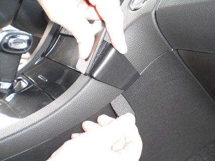 Brodit ProClip 854402 voor Ford Taurus 2010-2017 - detail van dashboardmontage
