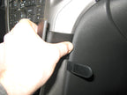 Brodit ProClip 854437 voor Buick Verano 2012-2017 en Opel Astra 2010-2015 - detail van dashboardmontage