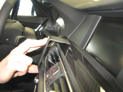 Brodit ProClip 854457 voor BMW 5-series F10, F11 2010-2017 - ProClip geplaatst in het voertuig
