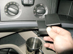 Brodit ProClip 854480 voor Scania R-series 2010-2016 en Scania G-series 2010-2018 - montagepositie op dashboard