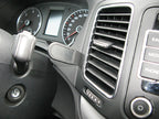 Brodit ProClip 854562 voor Seat Alhambra 2011-2019 en Volkswagen Sharan 2011-2022 - montagepositie op dashboard