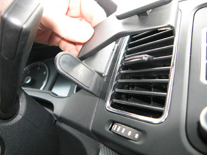 Brodit ProClip 854562 voor Seat Alhambra 2011-2019 en Volkswagen Sharan 2011-2022 - ProClip geplaatst in het voertuig
