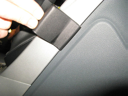 Brodit ProClip 854571 voor Ford Grand C-Max 2011-2018 en Ford C-Max 2011-2018 - ProClip geplaatst in het voertuig
