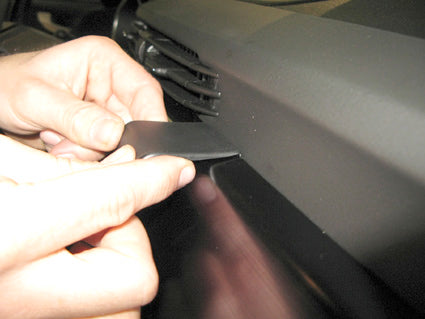 Brodit ProClip 854585 voor Alfa Romeo Giulietta 2010-2013 - detail van dashboardmontage