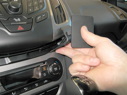 Brodit ProClip 854620 voor Ford Focus 2011-2014 en Ford Focus 2012-2014 - ProClip geplaatst in het voertuig