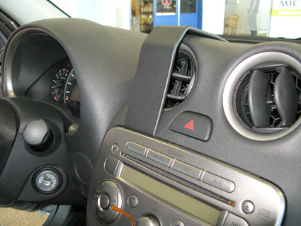 Brodit ProClip 854629 voor Nissan Micra 2011-2014 - productfoto zwarte ABS montagebasis
