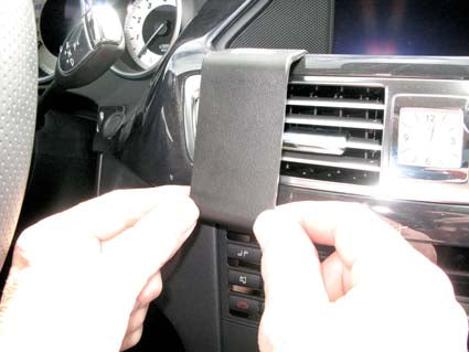 Brodit ProClip 854631 voor Mercedes Benz CLS-Class 2011-2018 - ProClip geplaatst in het voertuig