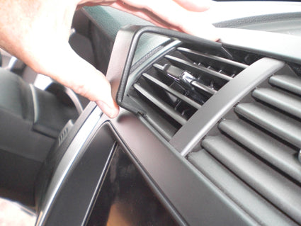 Brodit ProClip 854636 voor Ford Explorer Sport 2011-2015 en Ford Explorer 2011-2015 - ProClip geplaatst in het voertuig