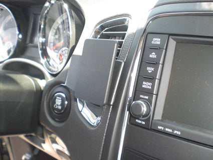 Brodit ProClip 854643 voor Dodge Durango 4WD 2011-2020 en Dodge Durango 2WD 2011-2020 - montagefoto 6