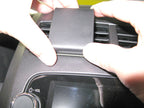 Brodit ProClip 854680 voor Chevrolet Sonic 2012-2021 en Chevrolet Aveo 2012-2014 - detail van dashboardmontage