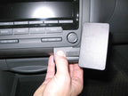 Brodit ProClip 854684 voor Volkswagen Caddy 2004-2015 - montagepositie op dashboard
