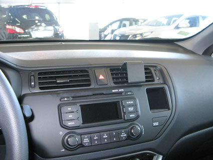 Brodit ProClip 854689 voor Kia Rio 2012-2014 - detail van dashboardmontage