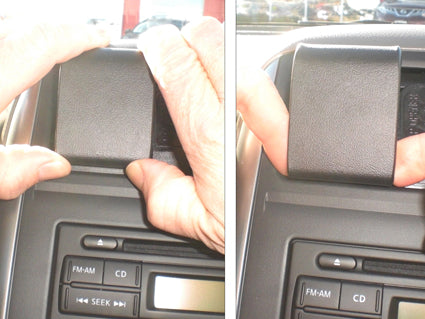 Brodit ProClip 854699 voor Nissan Versa Sedan 2012-2019, Nissan Versa Hatchback 2013-2019 e.a. - detail van dashboardmontage