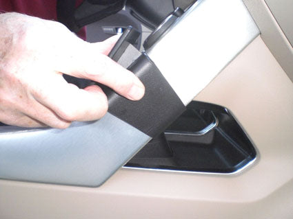 Brodit ProClip 854702 voor Land Rover Range Rover Evoque 2012-2018 - detail van dashboardmontage