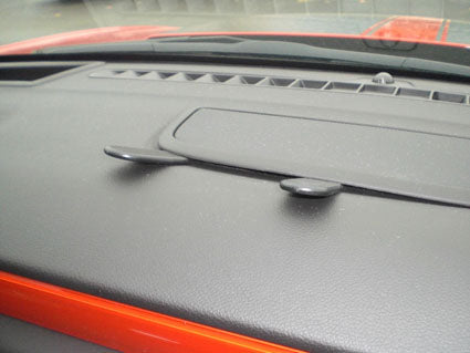 Brodit ProClip 854705 voor Chevrolet Camaro 2010-2015 - montagepositie op dashboard