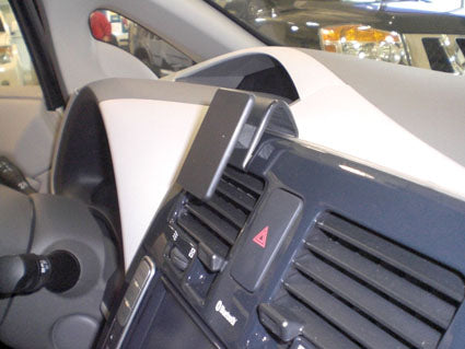 Brodit ProClip 854706 voor Nissan Leaf 2011-2017 - detail van dashboardmontage
