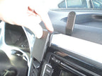 Brodit ProClip 854711 voor Volkswagen Beetle 2012-2019 - detail van dashboardmontage