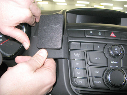 Brodit ProClip 854733 voor Opel Zafira C 2012-2016 - detail van dashboardmontage