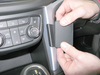 Brodit ProClip 854734 voor Opel Zafira C 2012-2019 - detail van dashboardmontage