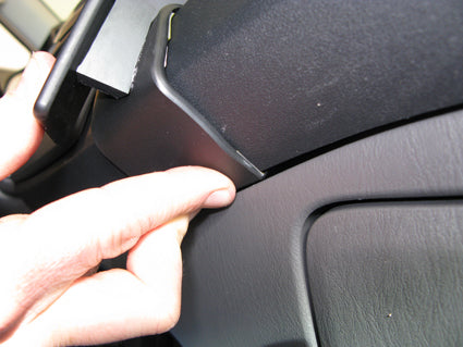 Brodit ProClip 854746 voor Toyota HiLux 2012-2016 - ProClip geplaatst in het voertuig