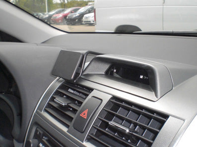 Brodit ProClip 854761 voor Toyota Corolla 2012-2013 - montagefoto 9
